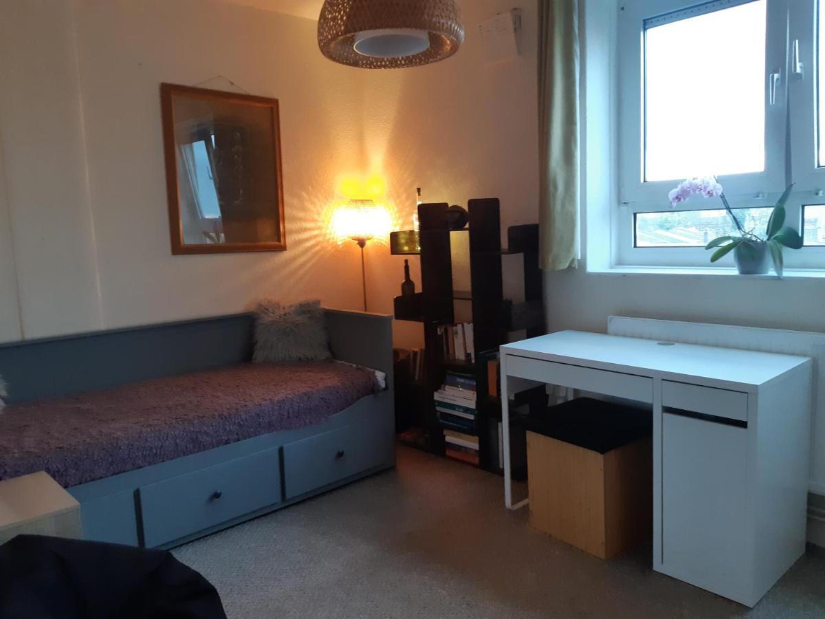 Cosy room in Camden Town zone 2 Londen Buitenkant foto