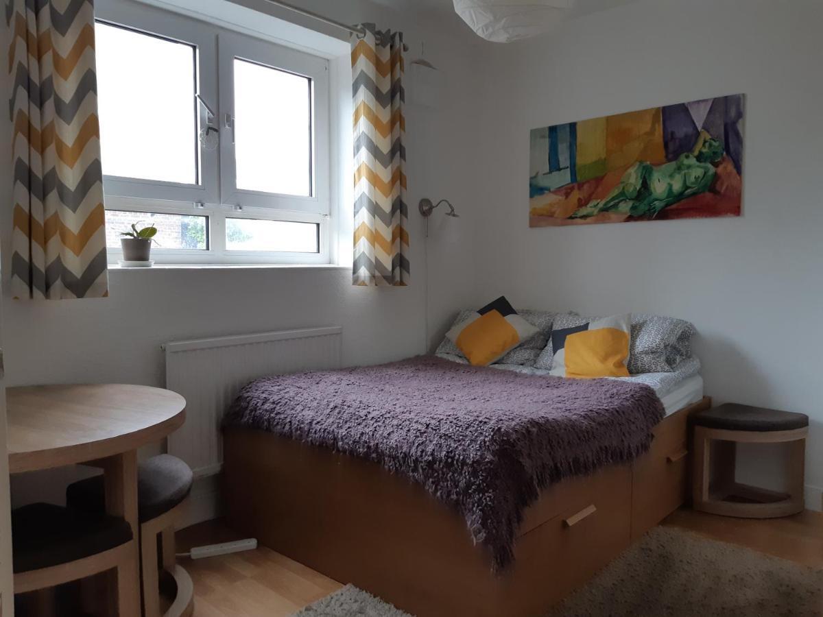 Cosy room in Camden Town zone 2 Londen Buitenkant foto